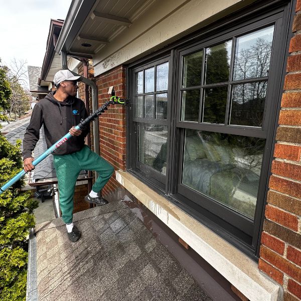 window-cleaning-richmond-hill-on