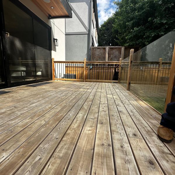 before-deck-staining-service-silverlight