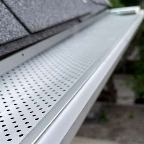 gutter-guards-installation-toronto-installers-silverlight-windows-and-eaves